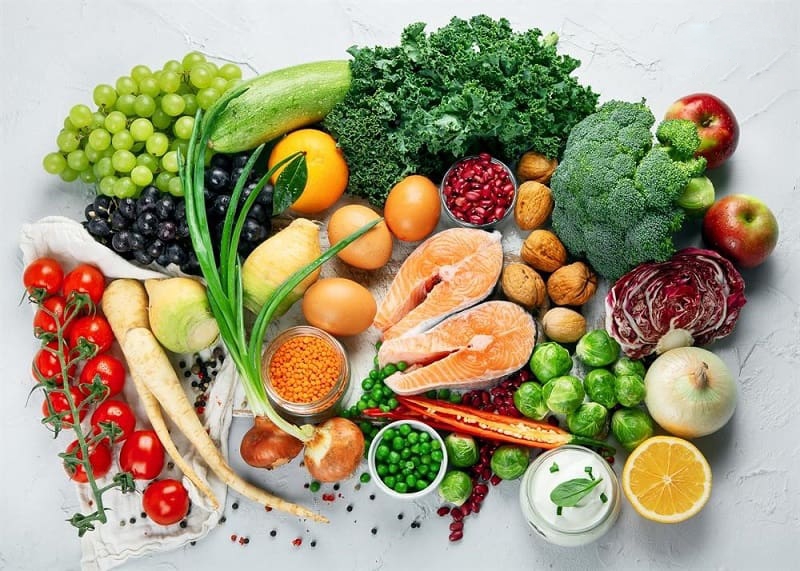 thực phẩm chữa mắt mờ sau sinh