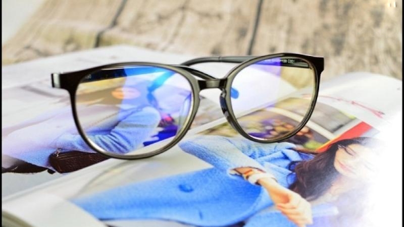 mắt kính chống ánh sáng xanh