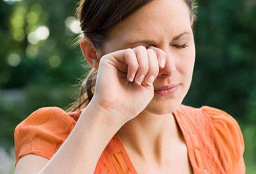 Viêm loét giác mạc: Cần được hỗ trợ cải thiện tránh biến chứng chứng nguy hiểm