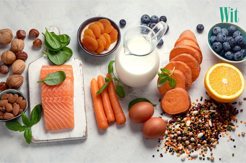 Bổ sung thực phẩm tốt cho mắt sẽ hỗ trợ quá trình cải thiện bệnh viêm mống mắt thể mi