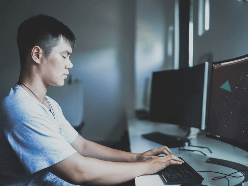 ánh sáng xanh gây cận thị